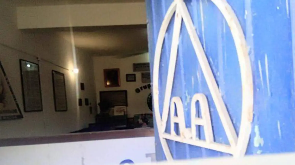 AA