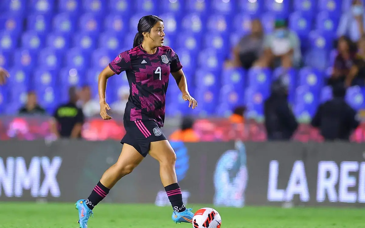 1 REBECA BERNAL DE LA SELECCIÓN MEXICANA FEMENIL