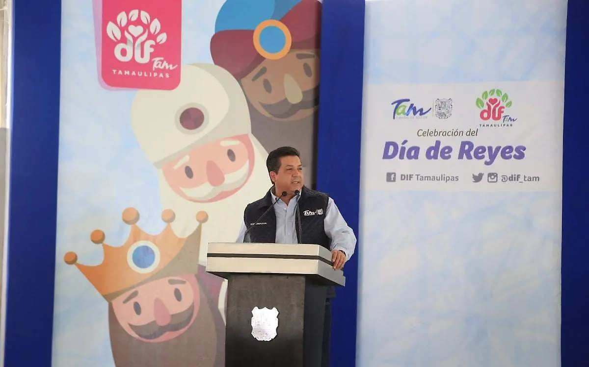 TAM-006-2019.-Festeja-Gobernador-y-Presidenta-DIF-Tamaulipas-Día-de-Reyes-a-la-niñez-de-Jaumave-3