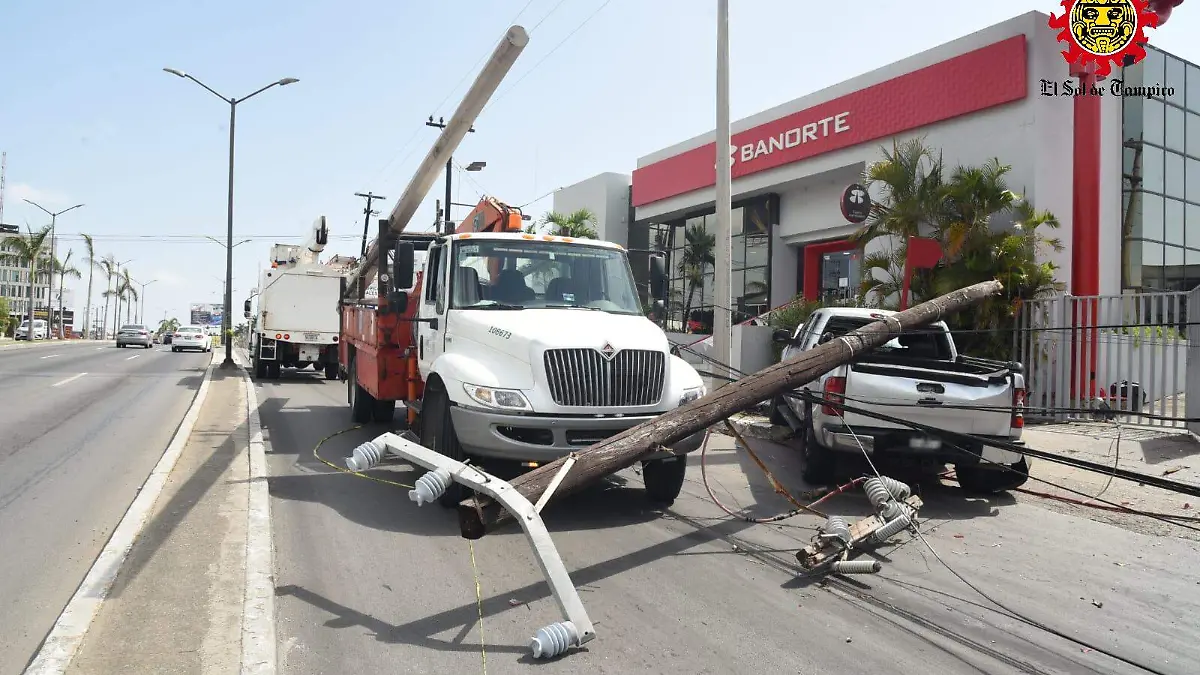 Múltiples accidentes sobre la avenida Hidalgo en Tampico