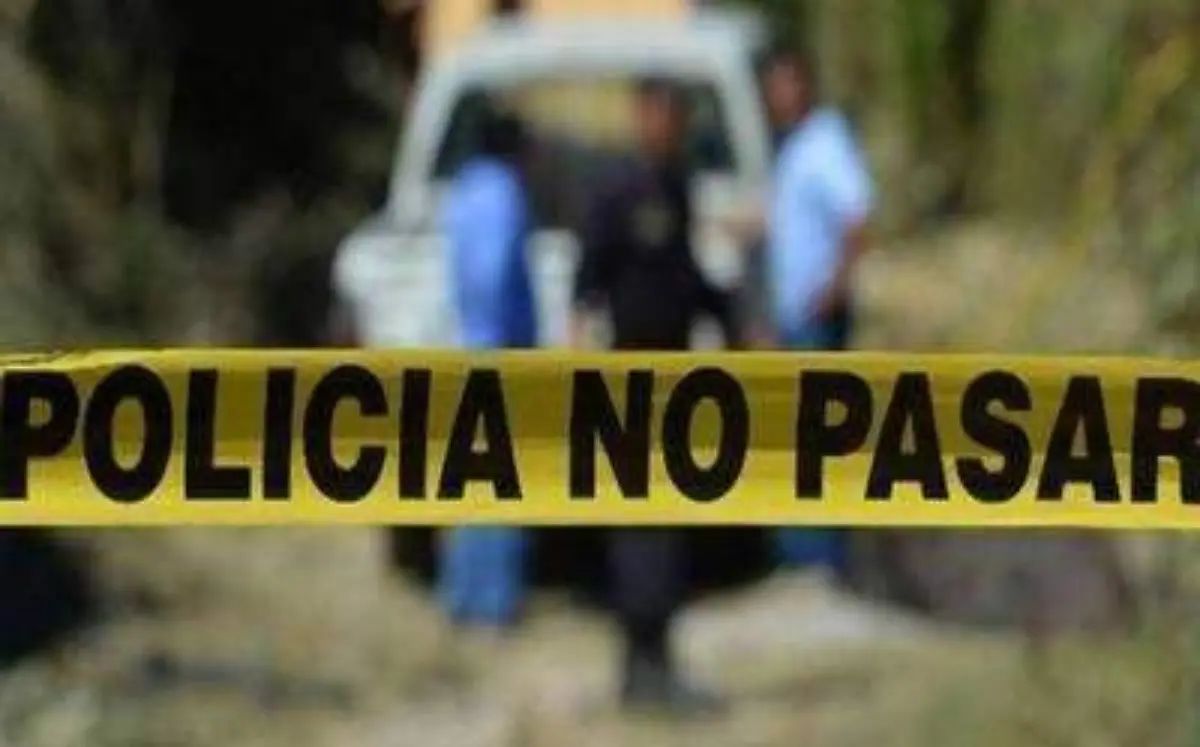 policia no pasar cinta amarilla