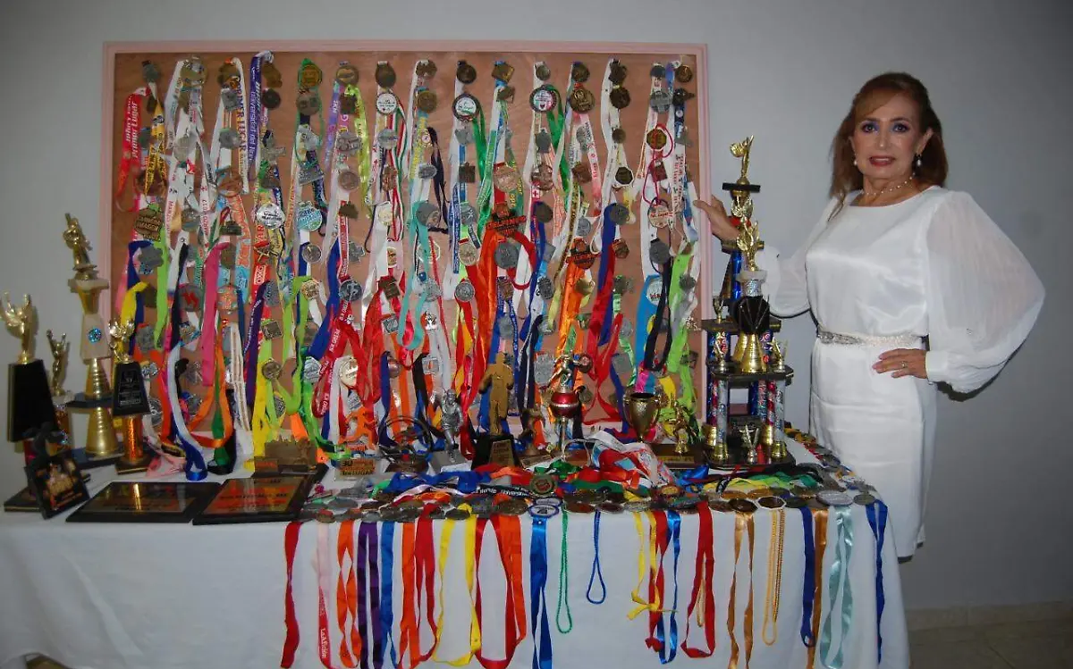 Genoveva del Ángel celebra 4 décadas en el atletismo 4