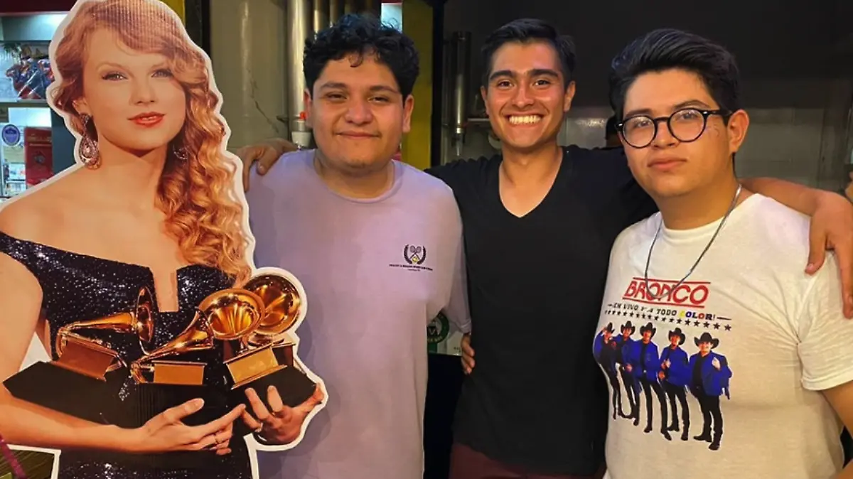 Fans de Taylor Swift se reúnen en Tampico para escuchar el relanzamiento de Speak Now