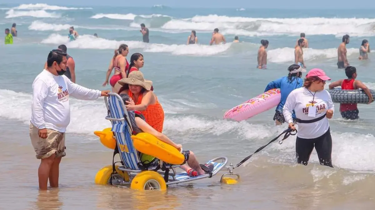 Está en Ciudad Madero la primera playa incluyente en el Golfo de México, así la puedes usar   