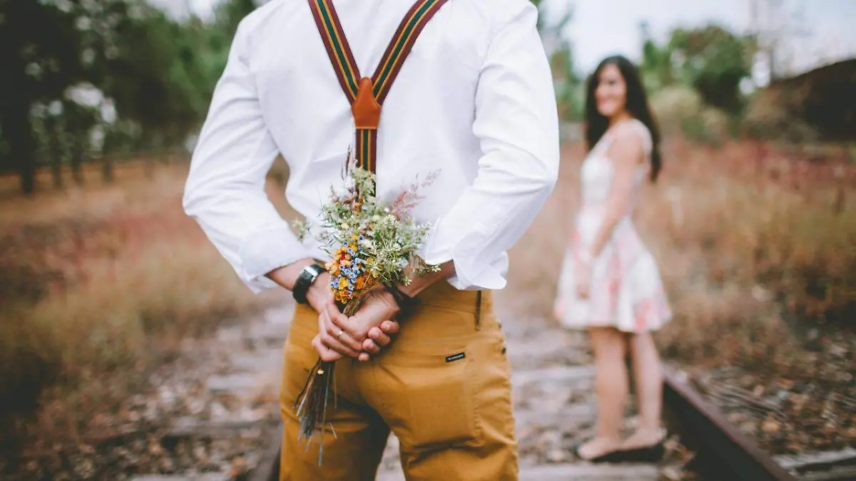 ¿Por qué a mí no me regalan flores? Si eres 'espectadora y nunca protagonista' esto te interesa 