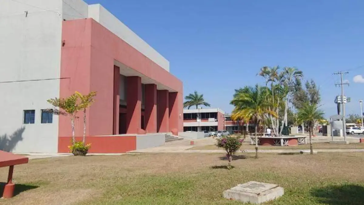 Regresará la UAT a presenciales_ solo en prácticas de laboratorio