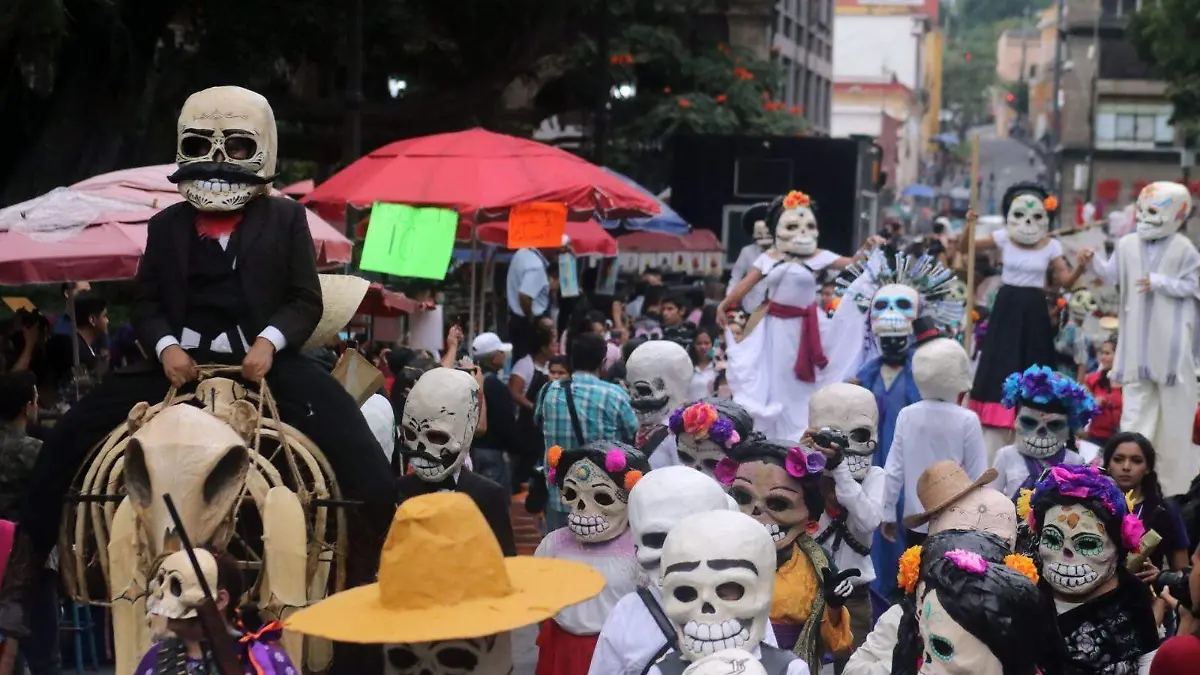 Invitan a caminata de todos los santos