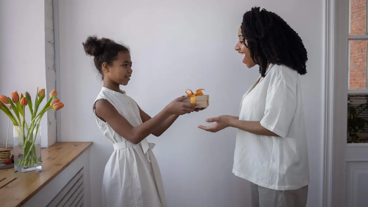 ¿Cuál es el regalo perfecto para una mujer? Ideas para el Día de las Madres
