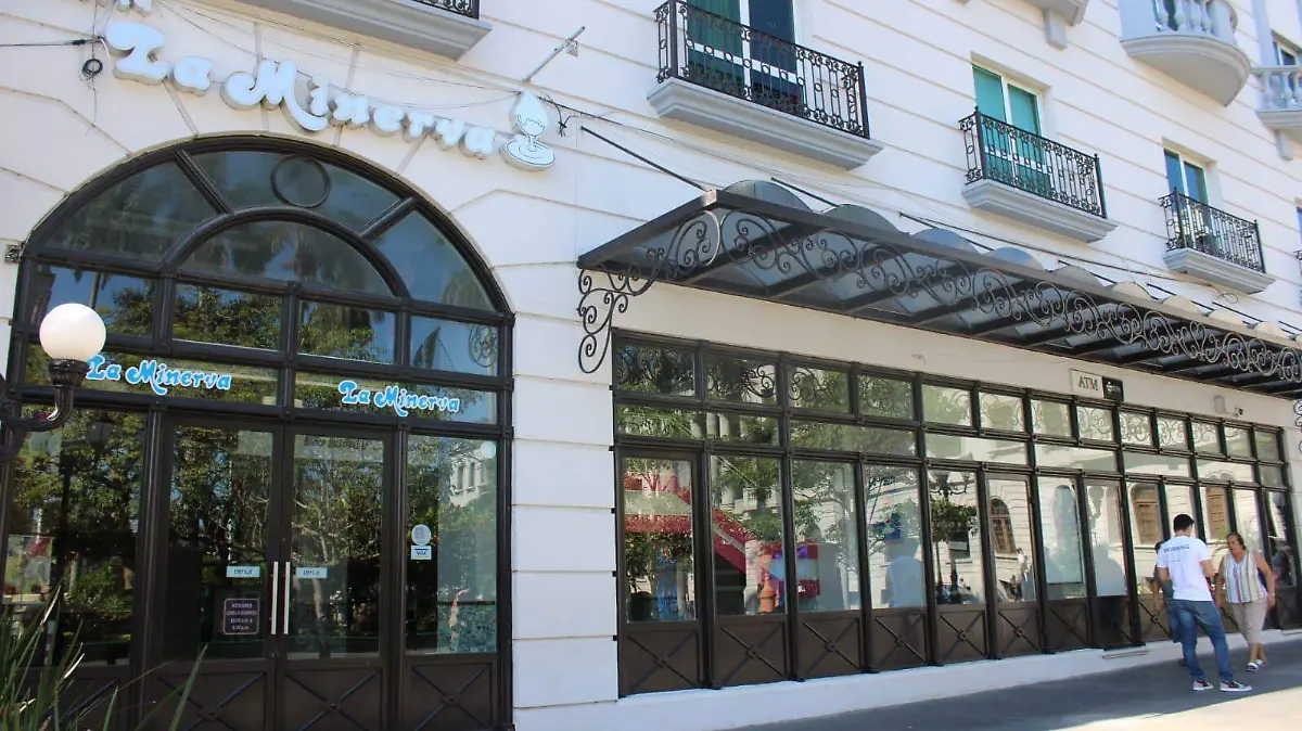 Restaurante ocupará el local de donde desalojaron La Minerva  