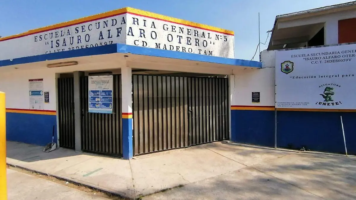 Alistan protocolo para desalojar la secundaria 'Isauro Alfaro' ante riesgo de fuga       