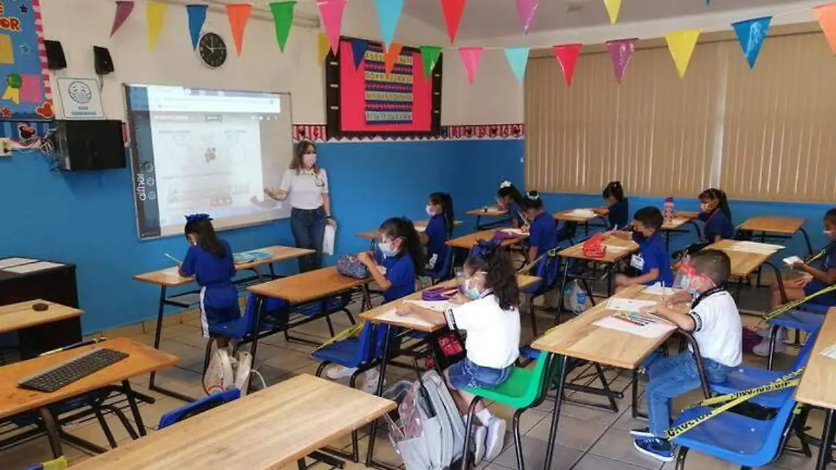 Suspensión de clases de mañana solo será en escuelas públicas, las privadas tienen actividad normal