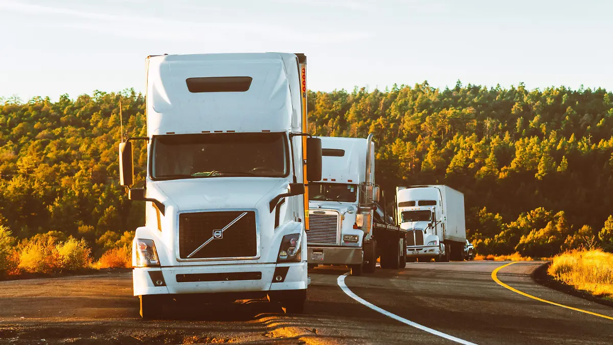 Trailero de Reynosa denuncia robo en Texas