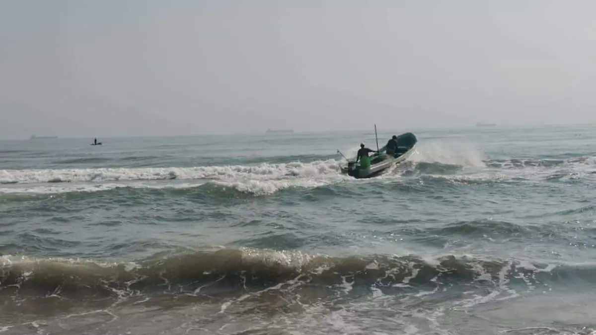 Pescadores de Tampico Alto naufragaron y fueron rescatados en altamar 