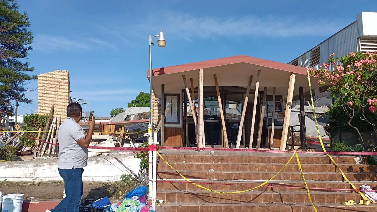 Ingenieros y arquitectos piden aplicar sanciones tras derrumbe de iglesia en Ciudad Madero     
