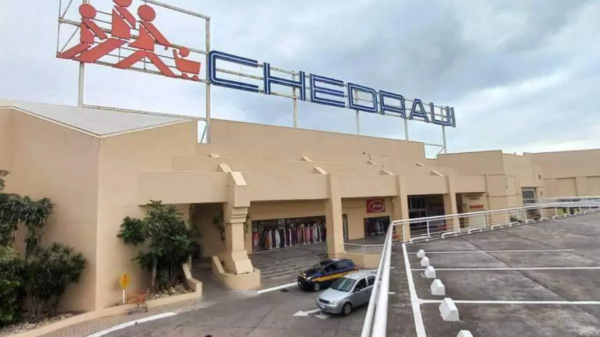 Cancelan proyecto de Plaza Crystal y cerrarán sucursal de Chedraui Hidalgo