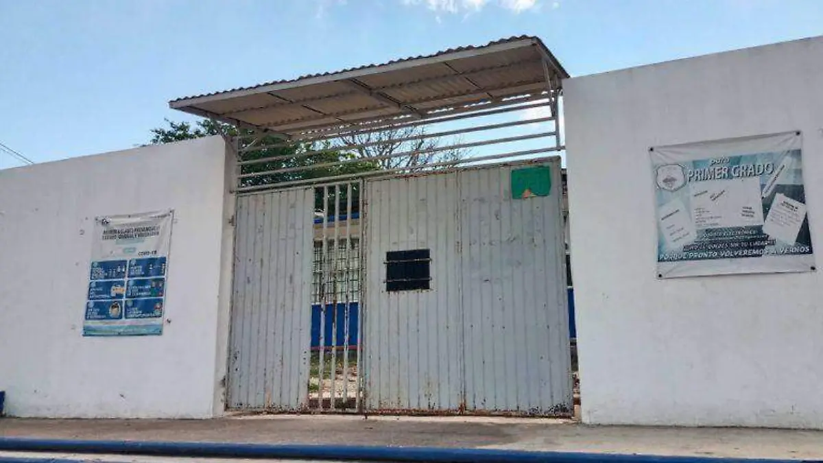 Retiran plantón y alumnos regresan a clases presenciales en la escuela Rébsamen