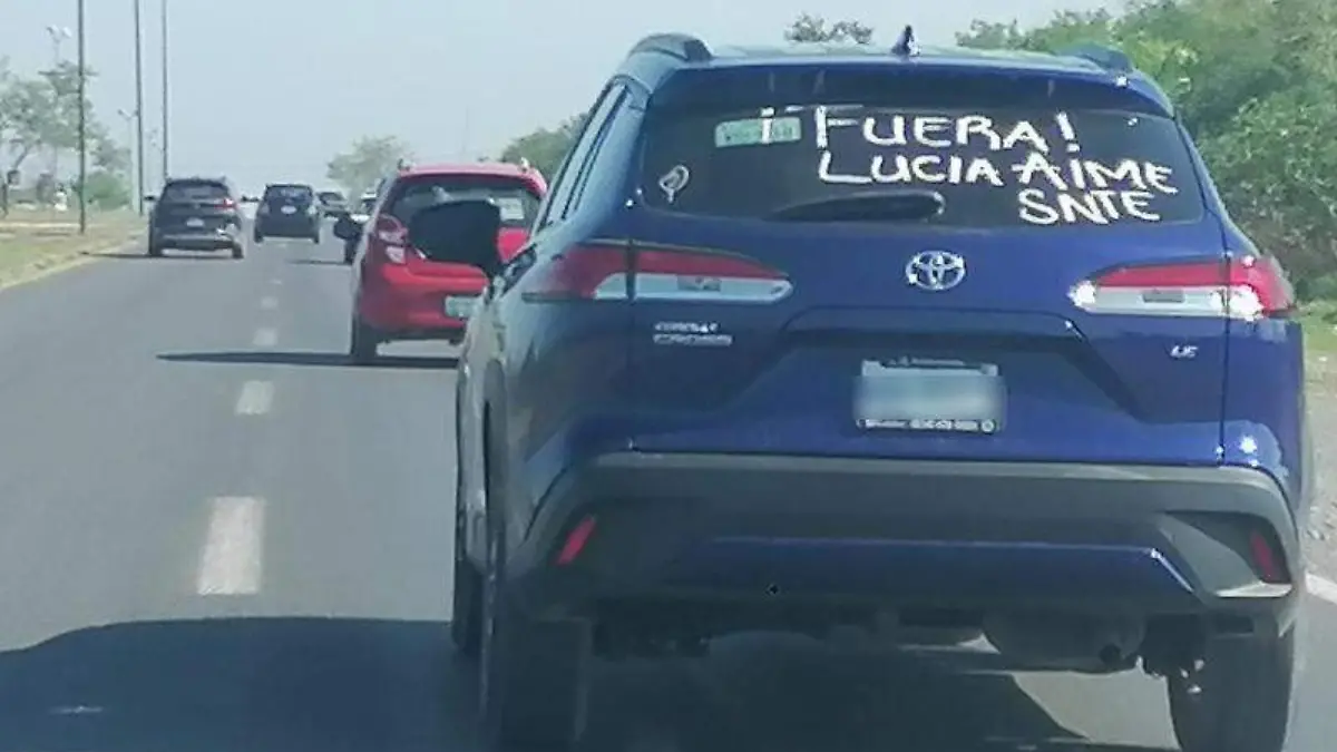 Maestros de Tamaulipas se congregan en Victoria; exigen la destitución de la secretaria de Educación