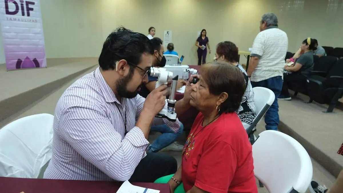 El DIF Tamaulipas, en asociación con el Sistema DIF Nuevo Laredo y el Instituto Oftalvision, iniciaron una campaña contra las cataratas1