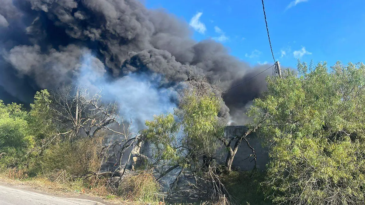 Explosión de pipas causa alarma en Matamoros1