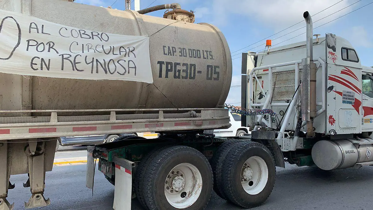 Transportistas piden apoyo de gobernadores de Tamaulipas y Texas por abusos de autoridades en Reynosa