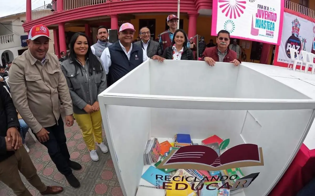 Ozuluama acopia cuadernos para hacer libretas nuevas 1