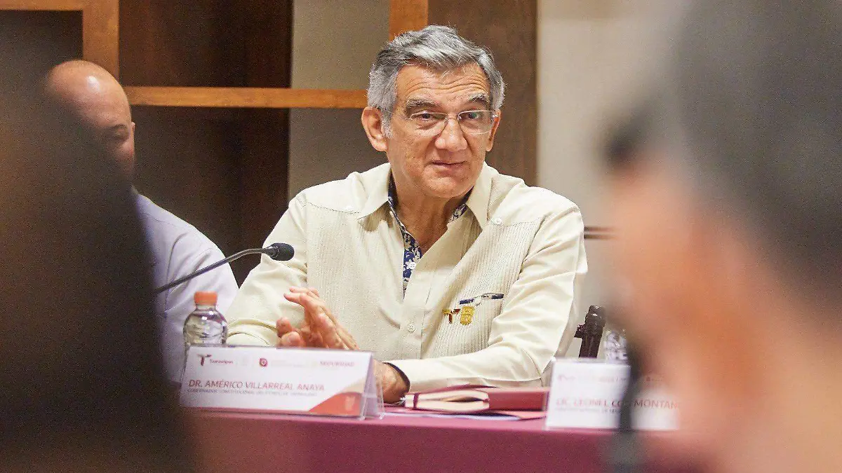 Defiende gobernador de Tamaulipas contenidos de libros de texto
