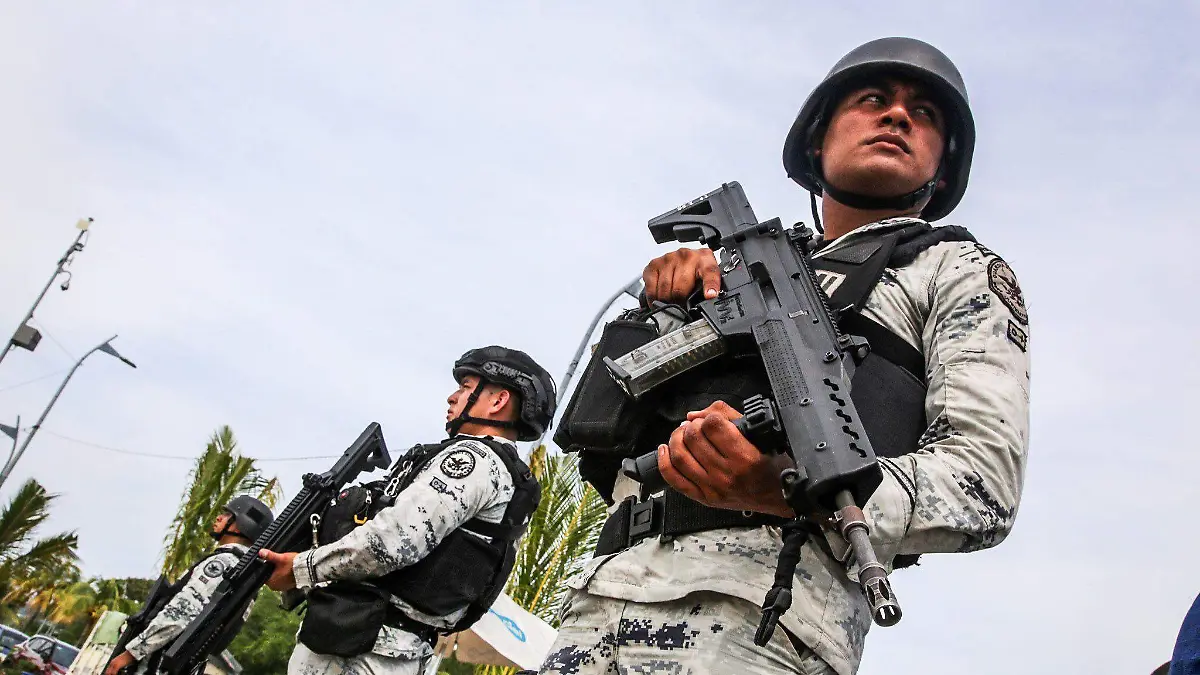 942813_Acapulco Vigilancia Guardia-4_impreso