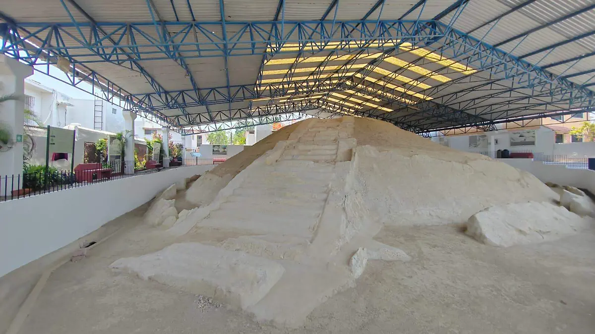 Pirámide de Las Flores