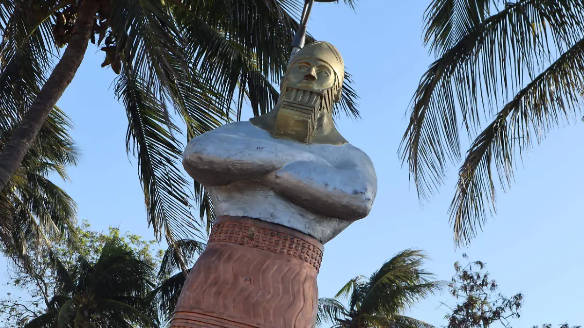 La estatua puede ser admirada en la Laguna del Carpintero