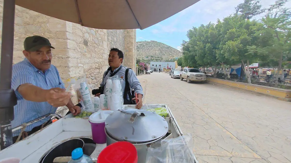 Cuando no hay garambullo, Don Benito ofrece sabores como vainilla y coco 