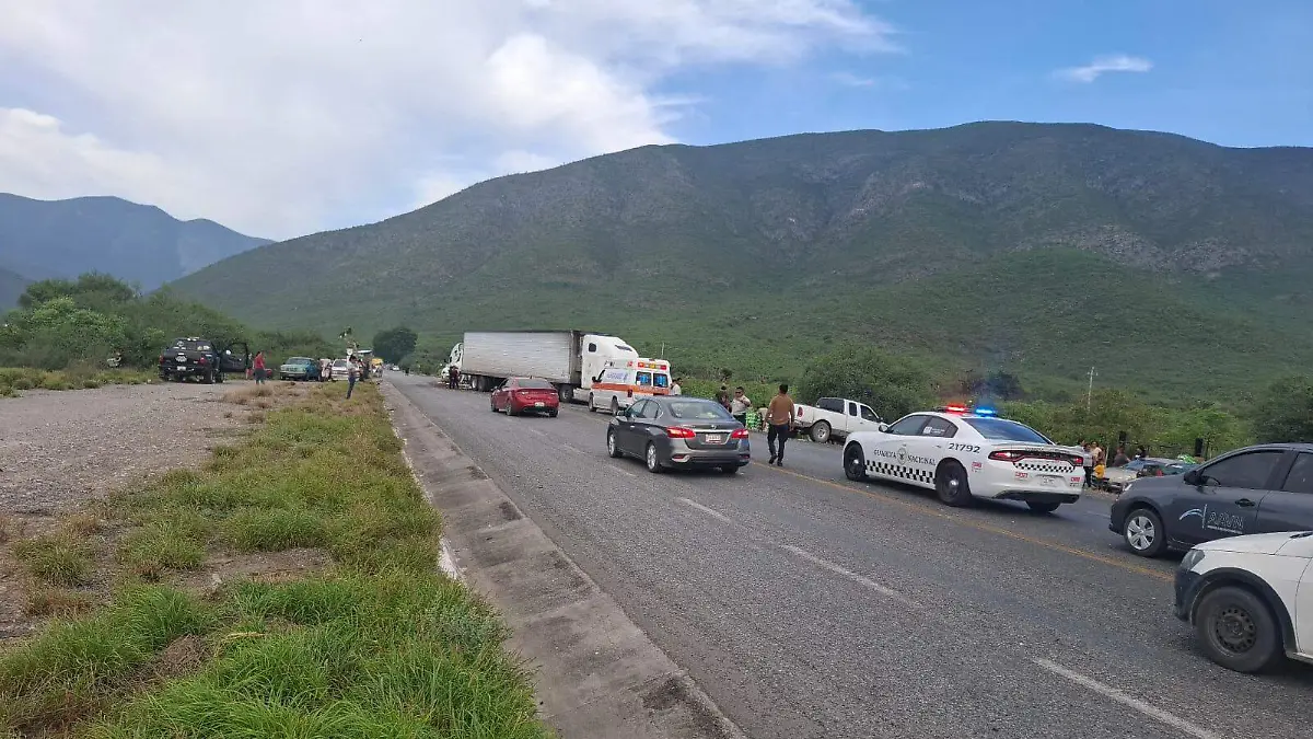 Choque múltiple Jaumave