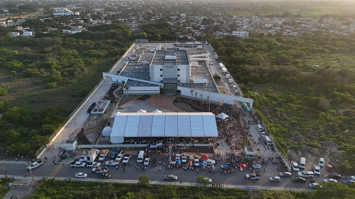 Este hospital de Ciudad Madero lleva el nombre de un hombre de un doctor que inició su carrera trabajando en las vías del tren
