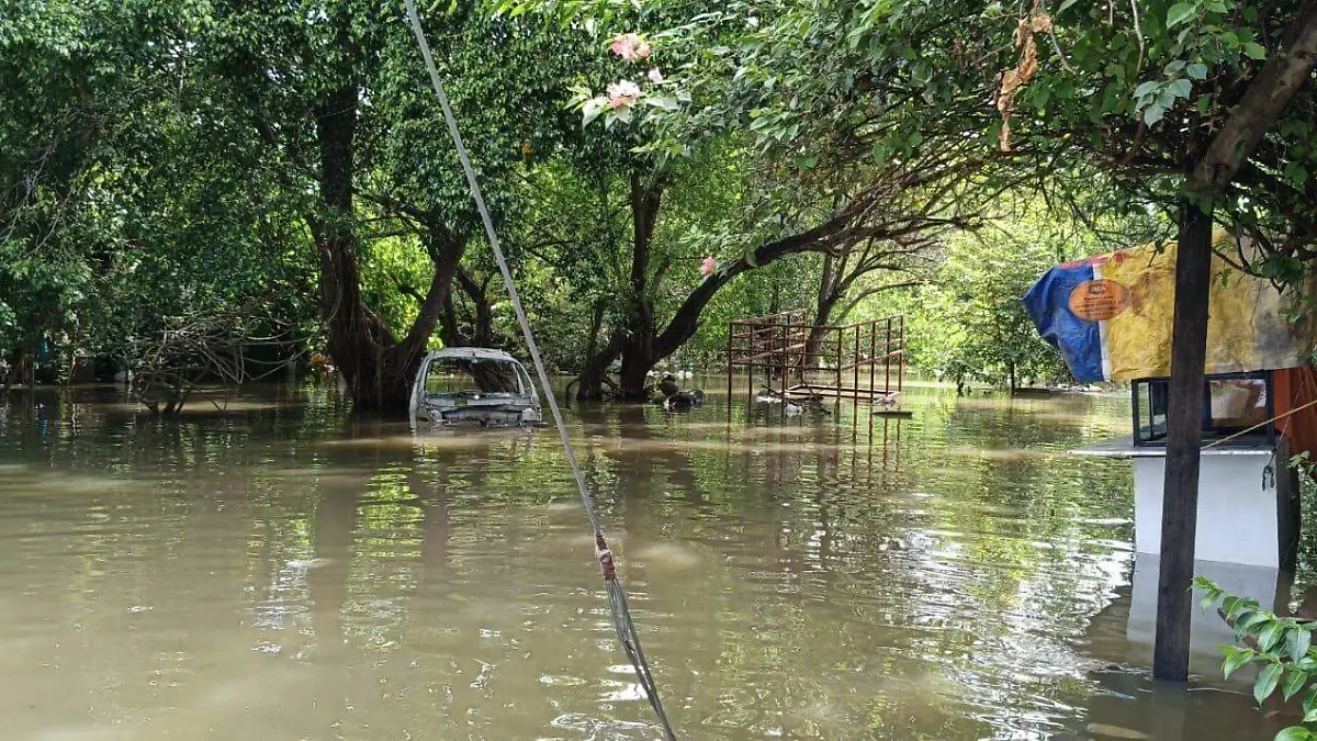Hoy comenzará descenso del agua en zonas inundadas de Tampico, afirman autoridades