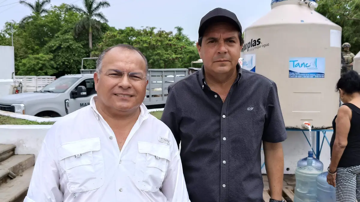 José Antonio Marín Flores, director de Protección Civil y Ricardo Mora Alvarado, titular de Servicios Públicos