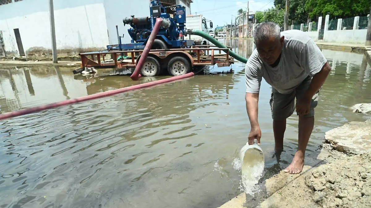 Miles de litros de agua dulce van al mar, empresarios piden inversión urgente