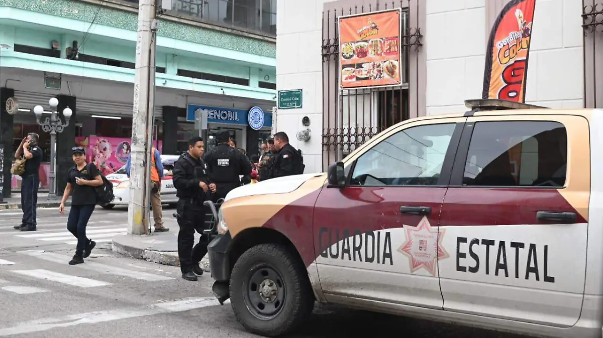 unidad de la guardia estatal impacta a una mujer