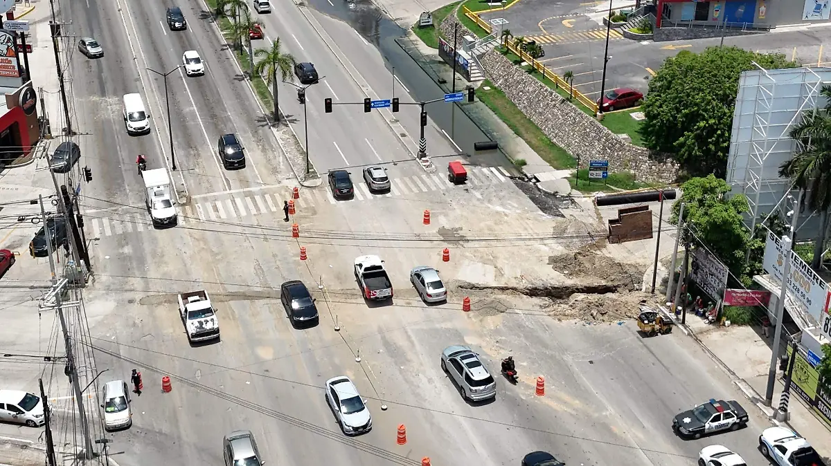 Tubería de gas frena trabajos de Comapa, la Avenida Hidalgo sigue parcialmente cerrada