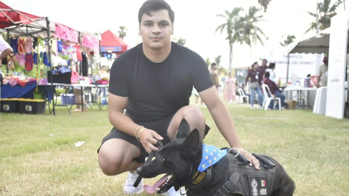 En la Laguna del Carpintero diversas personas se dieron cita con su mascotas; se aconseja realizar entre una a tres horas de ejercicio físico con las mascotas dependiendo su tamaño