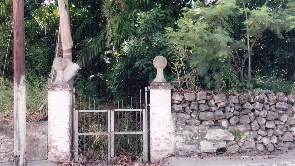 La capillas de Pueblo Viejo, Veracruz fueron construidas con materiales insólitos: porcelana, conchas de ostión y cuarzos