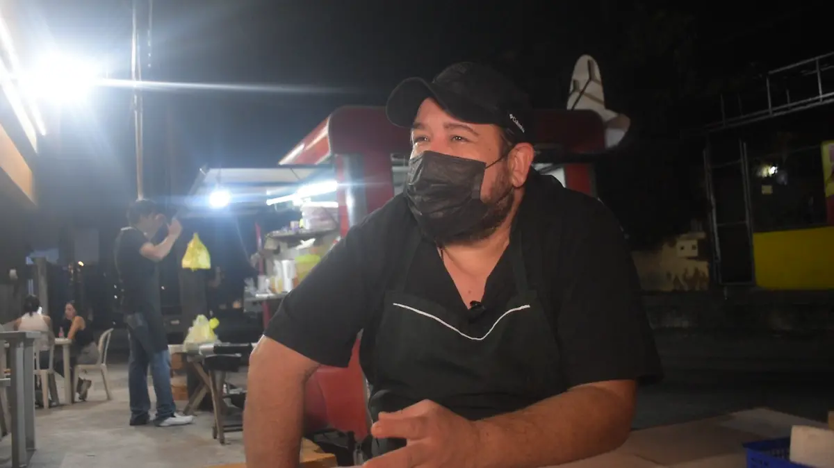 En el sector gastronómico comercios como El Rey del Taco ven en las calles una mejor manera de ganarse el sustento