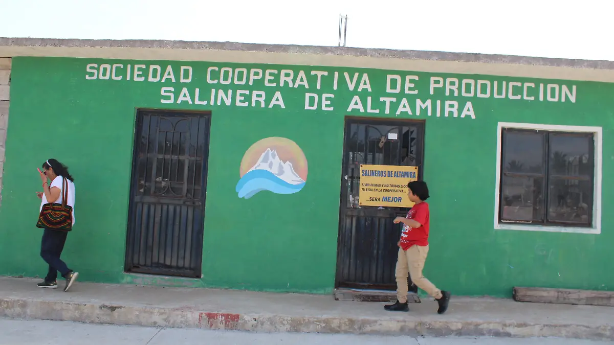 A pesar del avance del puerto, la primera actividad industrial de la región sigue más vigente que nunca
