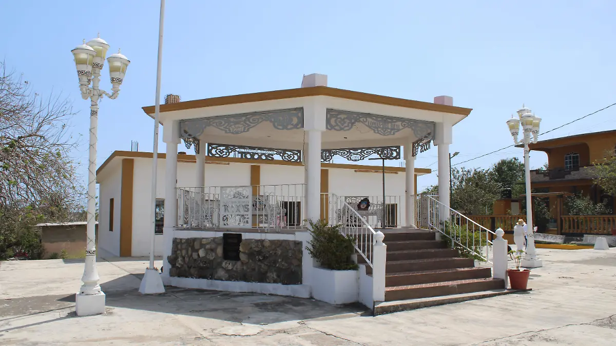 Congregación Lomas del Real, vecina al norte del puerto de Altamira