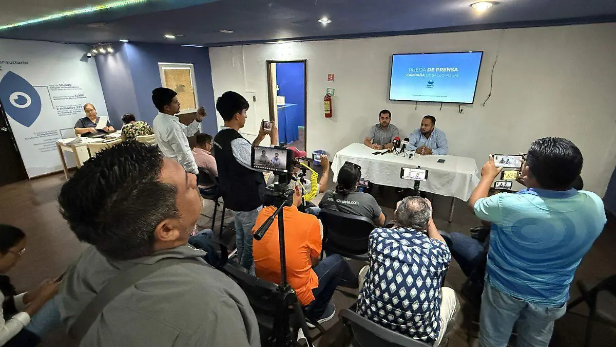 Lanzan campaña de salud visual gratuita para adultos mayores en Tamaulipas