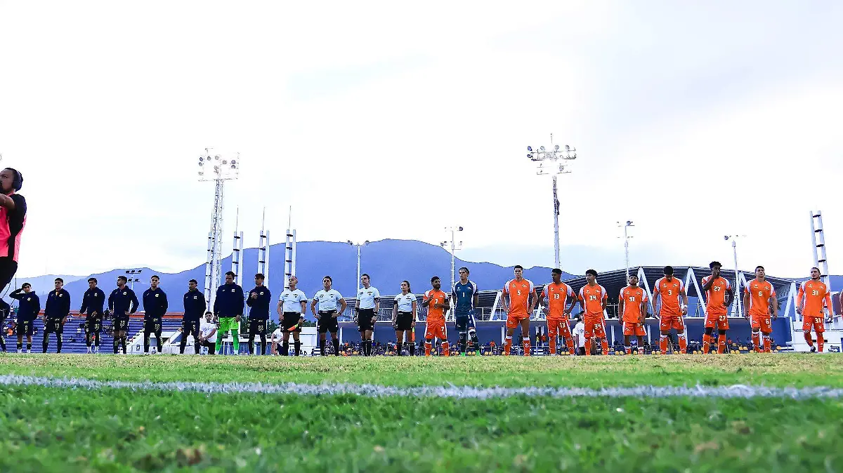 Correcaminos rescata empate agónico ante Morelia en su debut del Apertura 2025