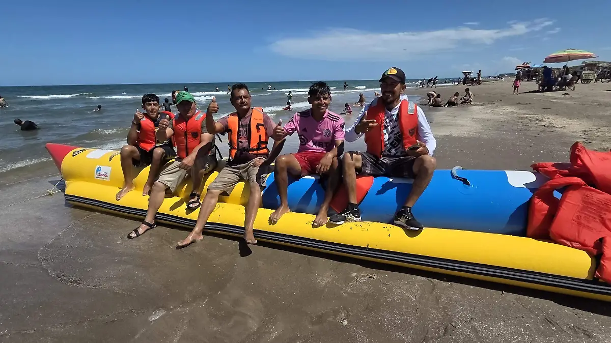Pueblo Viejo apuesta por el turismo joven con experiencias acuáticas en Playa Hermosa