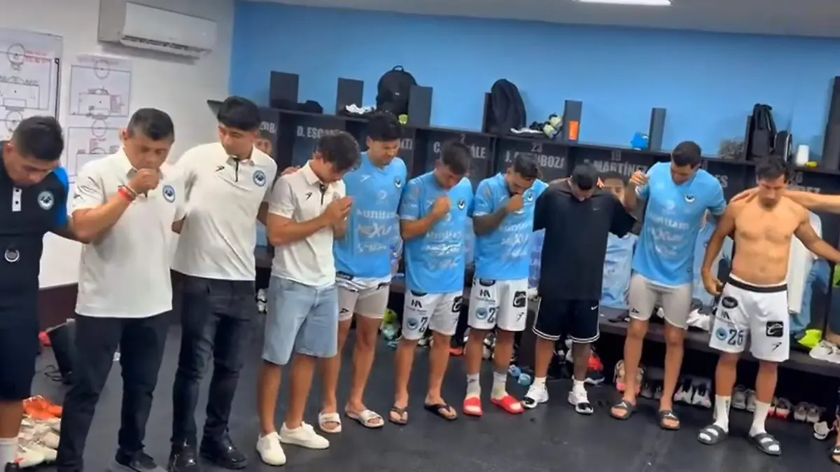 Jugadores del Tampico-Madero le dedican mensaje a una de sus aficionadas tras enterarse de su fallecimiento Facebook @JaibaBravaTM