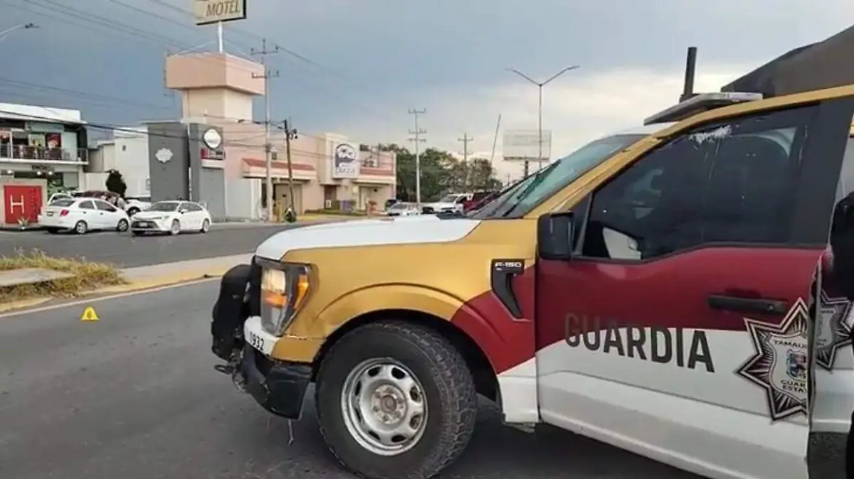 Asesinan en Reynosa al delegado de la FGR; atacan y queman su vehículo