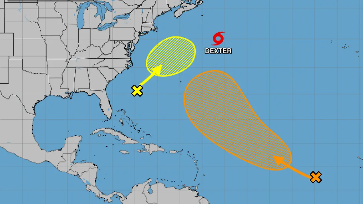 Autoridades mantienen la vigilancia en el océano Atlántico por la posible formación de dos tormentas tropicales NHC