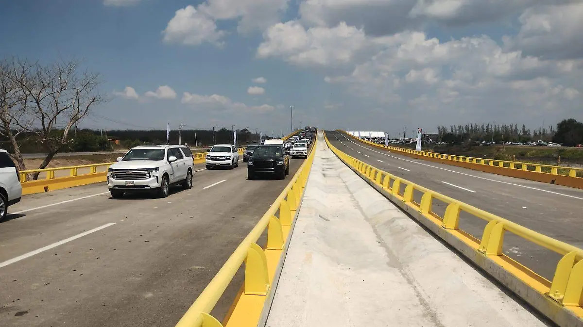 Propone el PAN permitir al gobierno estatal y municipales vender el derecho a nombrar calles y otros espacios públicos a empresas privadas