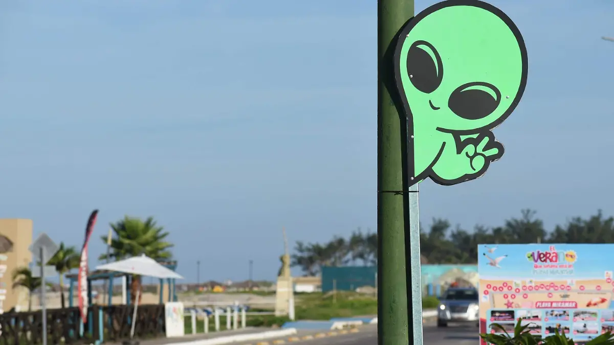 Aunque existen muchas representaciones visuales del fenómeno ovni, la expresión sonora ha sido poco explorada